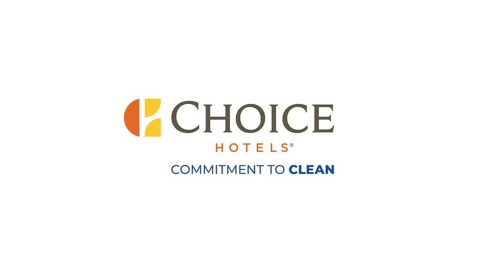 Quality Inn & Suites Pearl-Jackson Luaran gambar