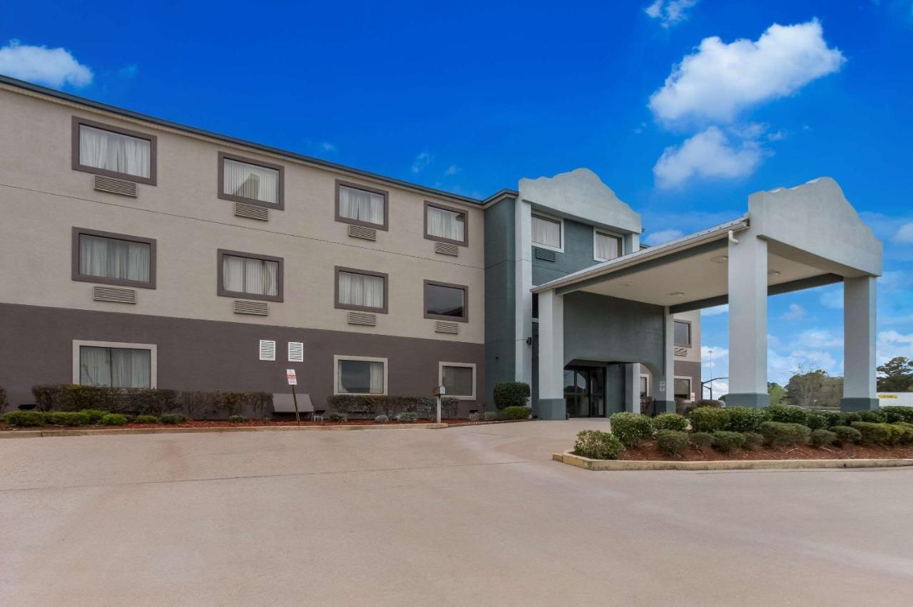 Quality Inn & Suites Pearl-Jackson Luaran gambar