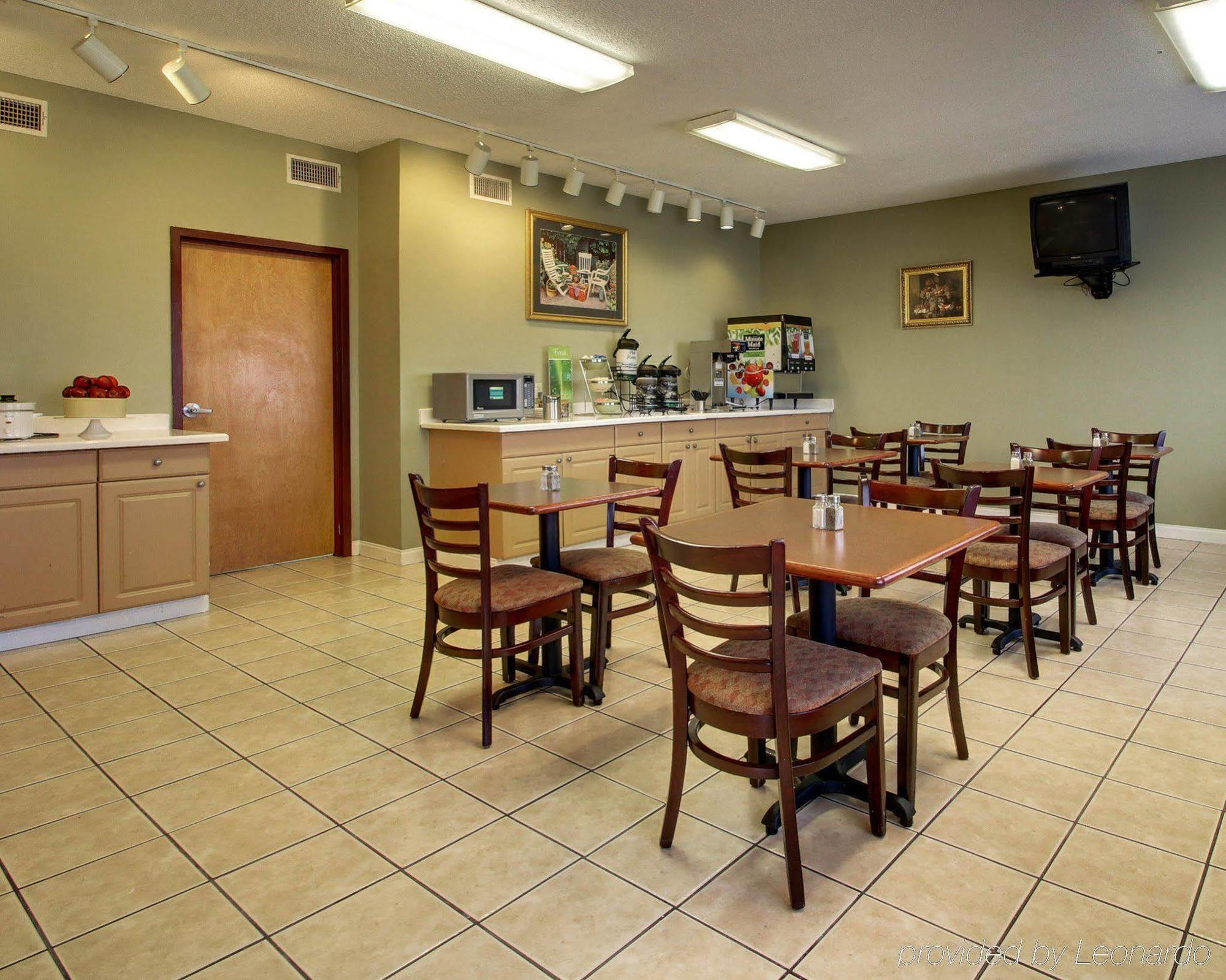 Quality Inn & Suites Pearl-Jackson Luaran gambar