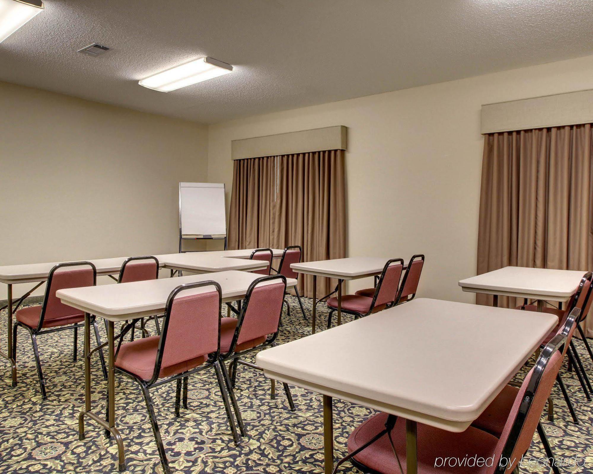 Quality Inn & Suites Pearl-Jackson Luaran gambar